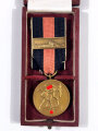 Anschlussmedaille 1. Oktober 1938 mit Auflage "Prager Burg " im Etui, Medaille im sehr gutem Zustand