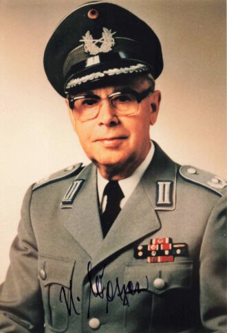 Deutschland nach 1945, Ritterkreuzträger Heinrich Wetjen, eigenhändige Unterschrift in Bundeswehr Uniform