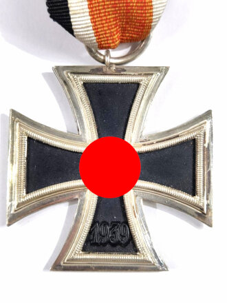 Eisernes Kreuz 2. Klasse 1939 ohne Herstellermarkierung, Magnetisch, Hakenkreuz mit voller Schwärzung, sehr guter Zustand