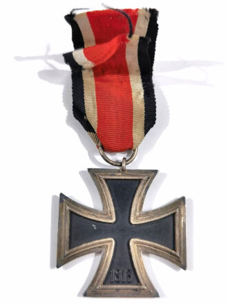 Eisernes Kreuz 2. Klasse 1939 ohne Herstellermarkierung, Magnetisch, mit Bandabschnitt, Hakenkreuz leicht berieben