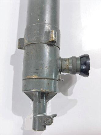 1.Weltkrieg Grabenperiskop von Goerz Berlin mit verschwommener Durchsicht. Originallack, leicht defekt, Gesamtlänge 112cm