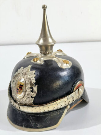 Württemberg, Pickelhaube für Offiziere der Feuerwehr. Guter Gesamtzustand