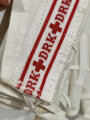 Deutsches Rotes Kreuz Schwesternhaube. Der Schriftzug nach dem Krieg mit einen Streifen Stoff übernäht, leicht zu entfernen