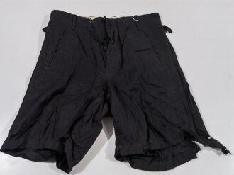 Hitlerjugend, schwarze , kurze Hose mit RZM Etikett " HJ Kniehose Zwirnköper" Ungetragenes Stück mit Mäusefraß