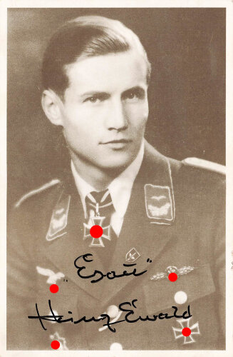 Deutschland nach 1945, Leutnant Heinz Ewald, Jagdflieger im Jagdgeschwader 52, eigenhändige Unterschrift von 1984 auf Ansichtskarte
