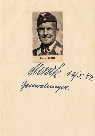 Ritterkreuzträger Oberst Morzik, Zeitungsausschnitt...