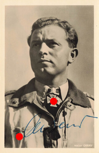 Ritterkreuzträger Major Walter Oesau, Ansichtskarte mit eigenhändiger Unterschrift, dazu der gelaufene Briefumschlag