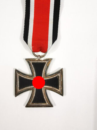 Eisernes Kreuz 2. Klasse 1939, mit Hersteller "27" im Bandring für " Anton Schenkl´s Nachfolger, Wien ",  an langem Band