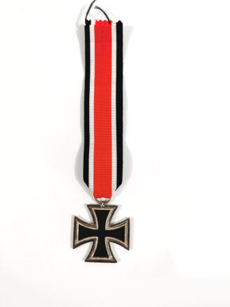 Eisernes Kreuz 2. Klasse 1939, mit Hersteller "27" im Bandring für " Anton Schenkl´s Nachfolger, Wien ",  an langem Band