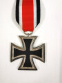 Eisernes Kreuz 2. Klasse 1939, mit Hersteller "27" im Bandring für " Anton Schenkl´s Nachfolger, Wien ",  an langem Band