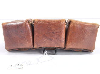 1.Weltkrieg Patronentasche, getragenes Kammerstück, datiert 1915, Farbflecken