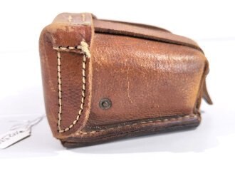 1.Weltkrieg Patronentasche, getragenes Kammerstück, datiert 1915, Farbflecken