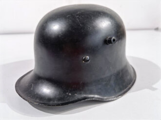 Stahlhelm in der Form des 1.Weltkrieg, fertigung der...