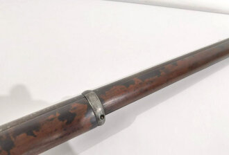 England, Perkussionskarabiner Modell 1856, sogenannter East India Pattern Carbine, Standkimme, Kaliber 14 mm, Stempel Krone/ VR  und Tower auf Schloßblech, angelenkter Ladestock, Reitstange mit Ring,