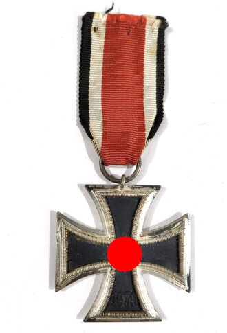 Eisernes Kreuz 2.Klasse 1939 am Band, Zarge noch im...