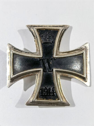 Eisernes Kreuz 1. Klasse 1914, gestempelt  800er Silber auf der Nadel, gewölbt, magnetisch
