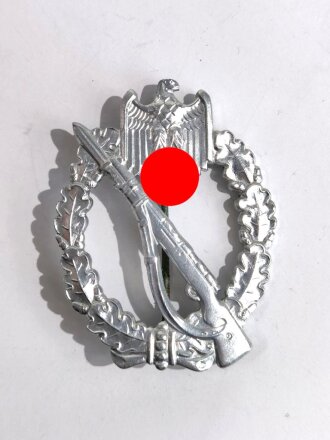 Infanterie Sturmabzeichen in Silber, wird dem Hersteller...