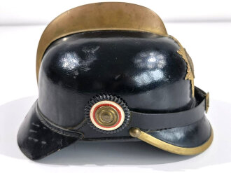 Feuerwehr Lederhelm der 30iger Jahre. Guter Zustand, in allen Teilen Original