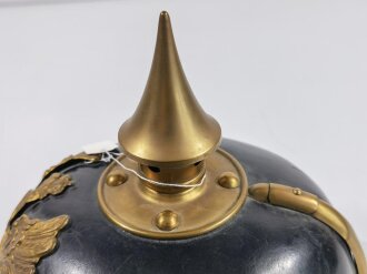 Preussen, Pickelhaube für Mannschaften, Kammerstück des Infanterie Regiment 75 von 1896. In allen Teilen originales Stück