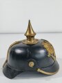 Preussen, Pickelhaube für Mannschaften, Kammerstück des Infanterie Regiment 75 von 1896. In allen Teilen originales Stück