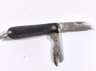 British 1943 dated military pocket knife, made by W.S.B Sheffield. Works just fine, uncleaned