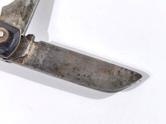 British 1943 dated military pocket knife, made by W.S.B Sheffield. Works just fine, uncleaned