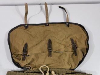 Rucksack für Gebirgstruppen der Wehrmacht. Getragenes Stück mit vielen neuzeitlichen Reparaturen