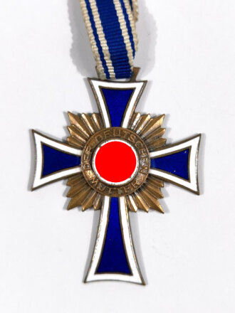 Ehrenkreuz der Deutschen Mutter ( Mutterkreuz ) in Bronze am Band
