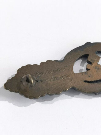 Kriegsmarine, U- Boot Frontspange in Bronze,Hersteller "Entw. Peekhaus Berlin Ausf. Schwerin Berlin S.W. " Nadel magnmetisch