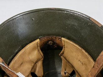 1.Weltkrieg Stahlhelm. Die Glocke Original, alles andere neuzeitlich ergänzt "St 66" Einzelstück aus Sammlungsauflösung