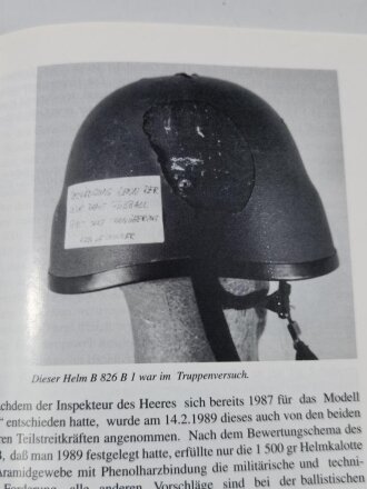 "Vom Stahlhelm zum Gefechtshelm" Band 2 1919-1994), 464 Seiten, ca DIN A5, sehr guter Zustand