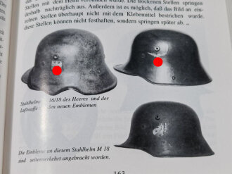 "Vom Stahlhelm zum Gefechtshelm" Band 1 1915-1945), 480 Seiten, ca DIN A5, sehr guter Zustand