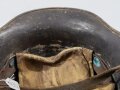 Irland, Stahlhelm Modell 1927, Hersteller "Vickers" Eines von etwa 5000 produzierten Stücken, der Helm war mal weiß lackiert, dies wurde aber entfernt. Meiner Meinung nach in allen Teilen originales Stück