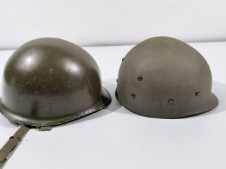 Belgien, Stahlhelm Modell 1951. Originallack, Liner gestempelt " Cogebi"