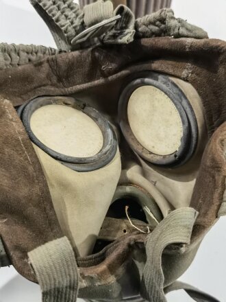 Gasmaske in Dose Wehrmacht. Originallack, ungereinigt