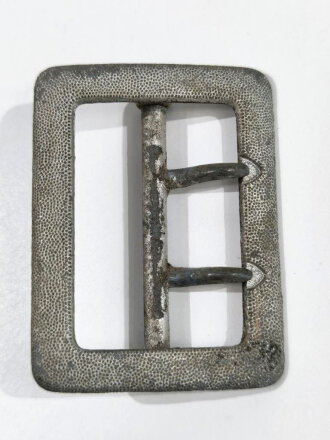 Schließe für Zweidornkoppel für Offiziere der Wehrmacht. Zink versilbert, Höhe 61mm
