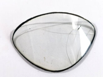 Paar Ersatzgläser für die Kradmelderbrille der Wehrmacht, gehört in der Hülle vorne in den Aufbewahrungskasten. Die Gläser gesprungen