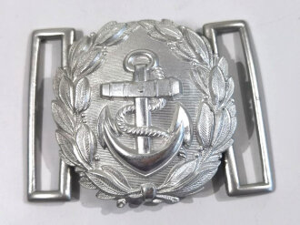 Kriegsmarine, Schloss für die Schärpe der Beamten. Aluminium, Höhe 59mm, Hersteller FLL