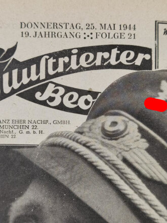 Illustrierter Beobachter, "Eichenlaubträger Oberst Frhr. v. Maltzahn beobachtet seine Jäger im Kampf."