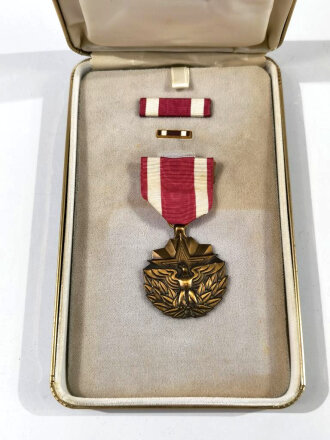 U.S. Military Meritorious Service Medal , cased, aus Raucherhaushalt