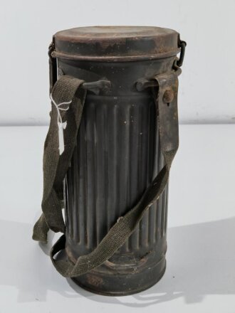 Gasmaskendose Wehrmacht. Originallack, ungereinigt