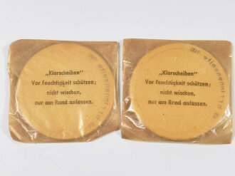 Zwei Satz Ersatzklarscheiben für das Deckelfach der Gasmaskendose Wehrmacht