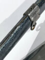 Luftwaffe Borddolch. Parierstange gebrochen, Belederung erneuert, sicherlich aus Teilen zusamengesetztes Stück, eine Kette lose beiliegend