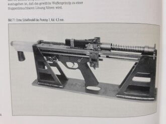 "Die G11 Story - Die Entwicklungsgeschichte einer High-Tech-Waffe" 161 Seiten, aus Raucherhaushalt, über DIN A4