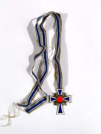 Ehrenkreuz der Deutschen Mutter ( Mutterkreuz ) in Bronze am Band