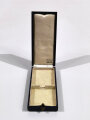 Ehrenkreuz der Deutschen Mutter ( Mutterkreuz ) in Gold mit Band im Etui, Hersteller Wilh. Deumer, Lüdenscheid