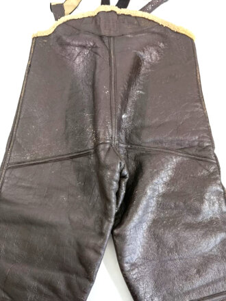 U.S. WWII Army Air Force , Type B-1 sheepskin bomber  flight pants. Good condition, uncleaned, size Large Bundweite 52cm