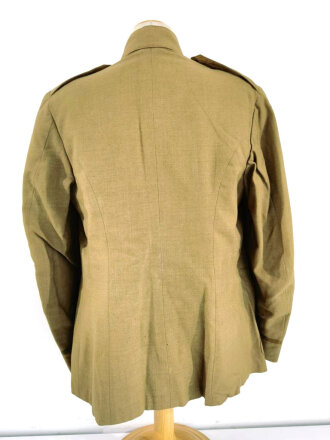 U.S. WWI officers tunic, member of the Quartermaster Corps, two overseas chevrons