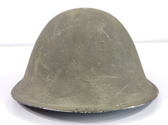 Großbritannien, Stahlhelm "Turtle " das Innenfutter datiert 1978, Originallack