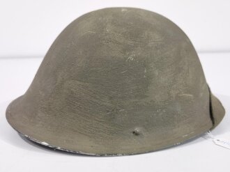 Großbritannien, Stahlhelm "Turtle " das Innenfutter datiert 1978, Originallack